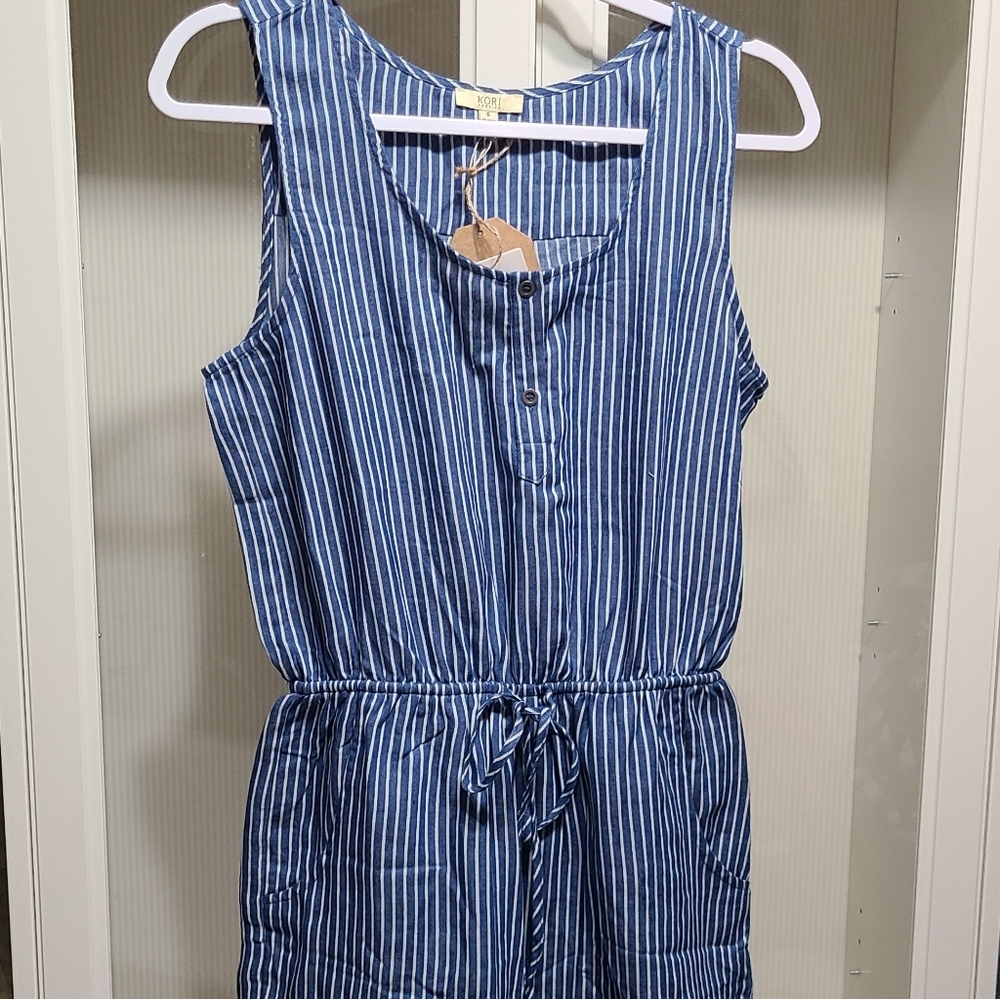 NWT Kori America Women's Blue And White Striped Sleeveless Romper sz S